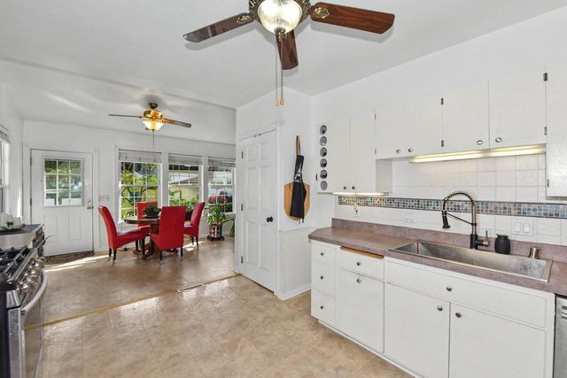 209 E Montana STREET, Milwaukee, WI 53207