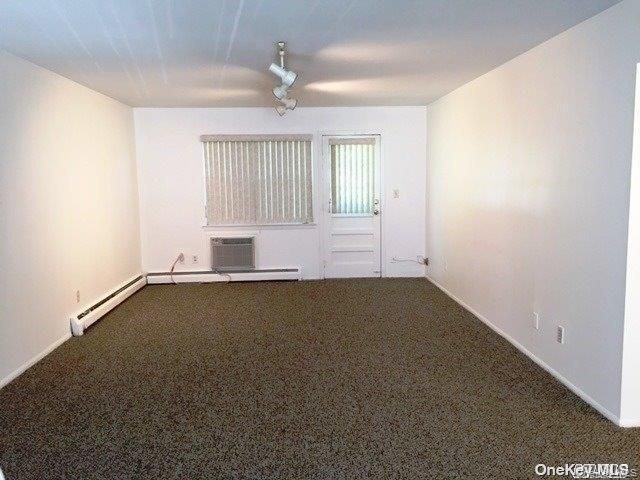 2 Anchorage Lane 4B, Oyster Bay, NY 11771