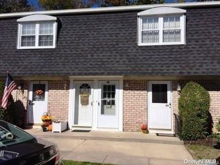 2 Anchorage Lane 4B, Oyster Bay, NY 11771