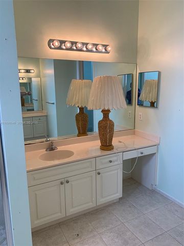 7116 W Pinecreek Way, Coconut Creek, FL 33073