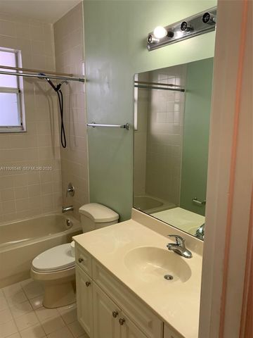 7116 W Pinecreek Way, Coconut Creek, FL 33073