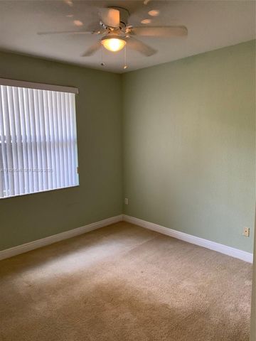 7116 W Pinecreek Way, Coconut Creek, FL 33073