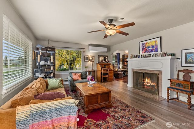 809 K St, Centralia, WA 98531