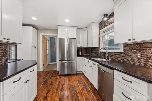 809 K St, Centralia, WA 98531