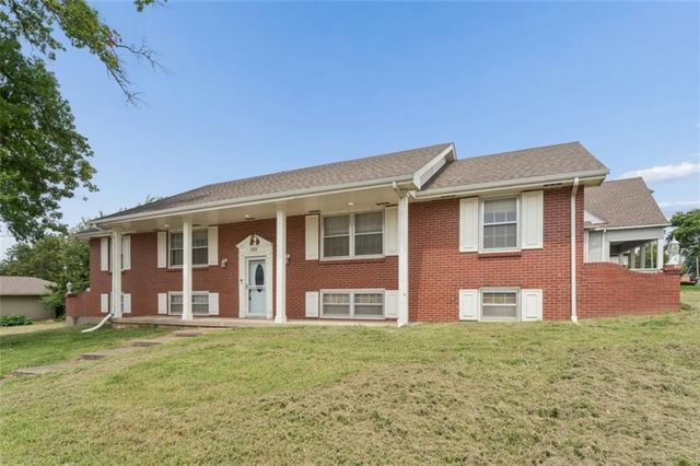 101 W Insley Avenue, Bonner Springs, KS 66012