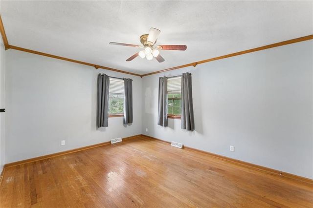 101 W Insley Avenue, Bonner Springs, KS 66012