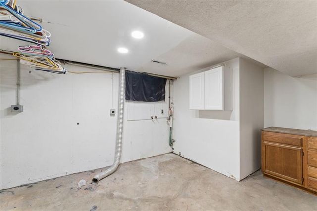 101 W Insley Avenue, Bonner Springs, KS 66012
