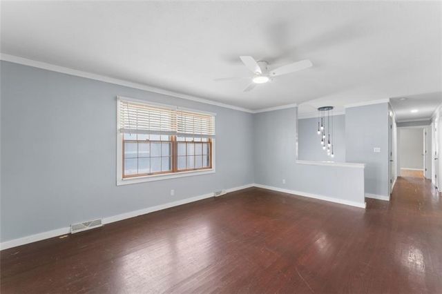 101 W Insley Avenue, Bonner Springs, KS 66012