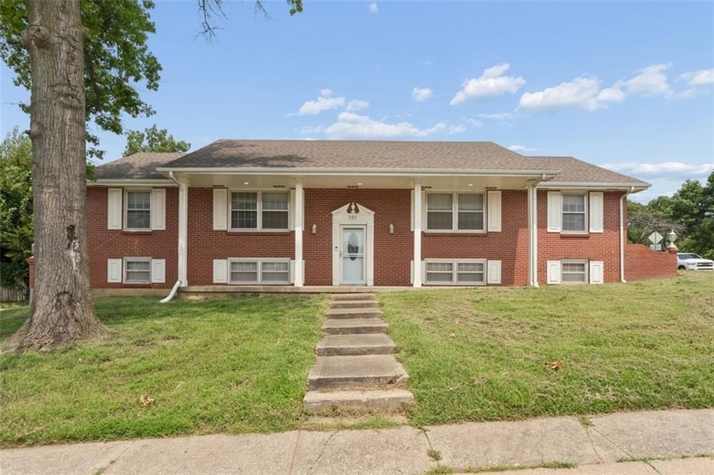 101 W Insley Avenue, Bonner Springs, KS 66012