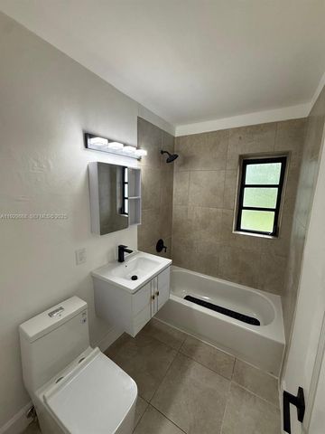 621 E 13th St, Hialeah, FL 33010