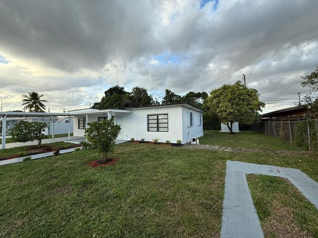 621 E 13th St, Hialeah, FL 33010