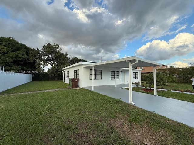 621 E 13th St, Hialeah, FL 33010