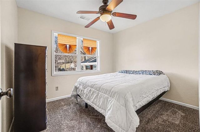 1701 NE 49th Street, Kansas City, MO 64118