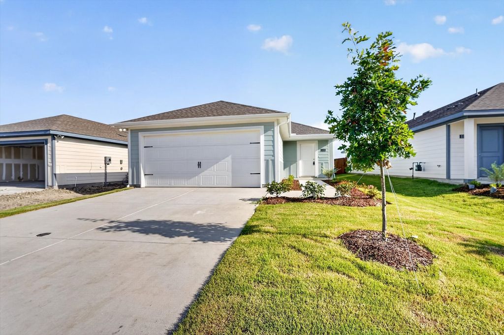 1128 Southfield Drive, Josephine, TX 75135