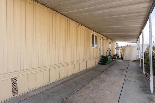 718 Sycamore 104, Vista, CA 92083