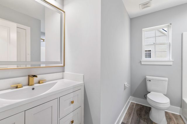 120 Evesham Drive, Summerville, SC 29485
