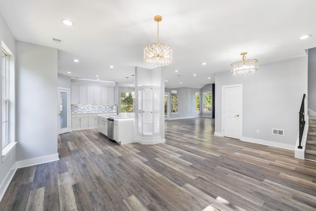 120 Evesham Drive, Summerville, SC 29485