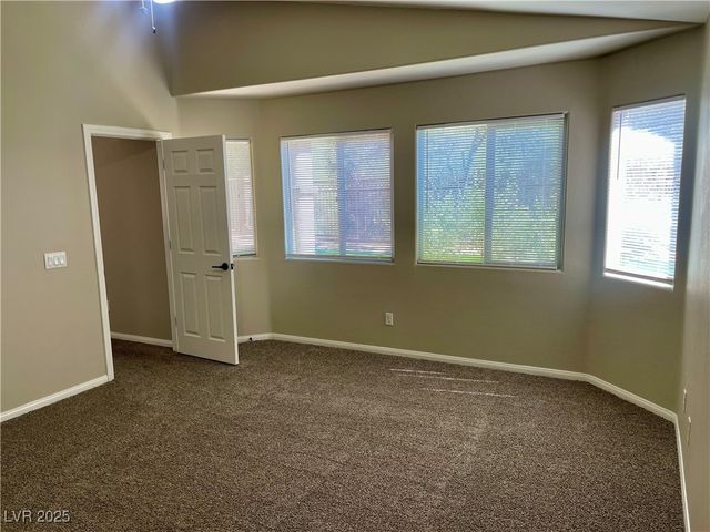 3388 Old Course Street, Las Vegas, NV 89122