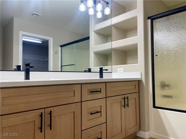 3388 Old Course Street, Las Vegas, NV 89122