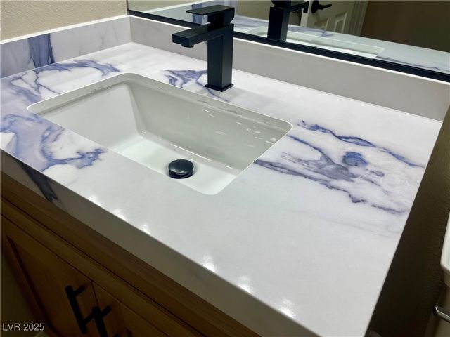 3388 Old Course Street, Las Vegas, NV 89122