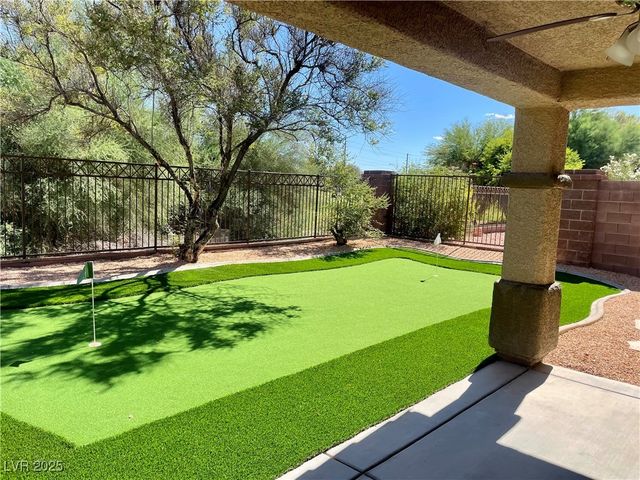 3388 Old Course Street, Las Vegas, NV 89122