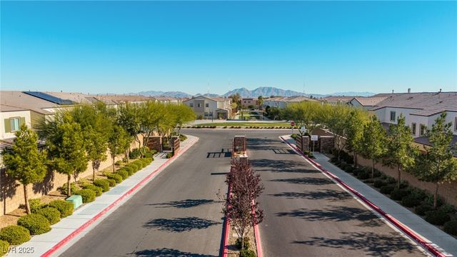 3501 Arcadian King Avenue, Las Vegas, NV 89106