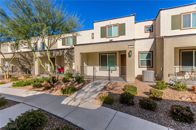 3501 Arcadian King Avenue, Las Vegas, NV 89106