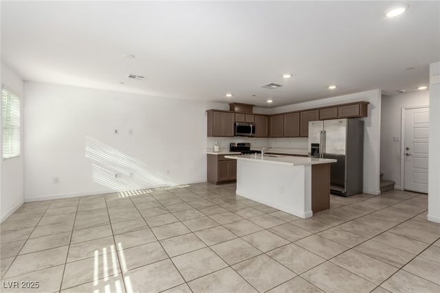 3501 Arcadian King Avenue, Las Vegas, NV 89106