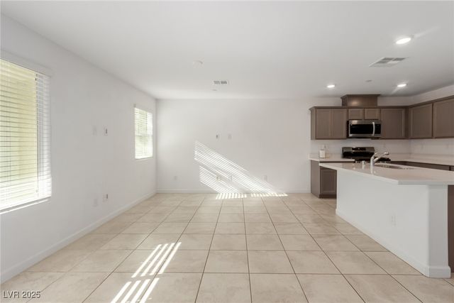 3501 Arcadian King Avenue, Las Vegas, NV 89106