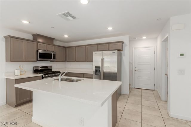 3501 Arcadian King Avenue, Las Vegas, NV 89106