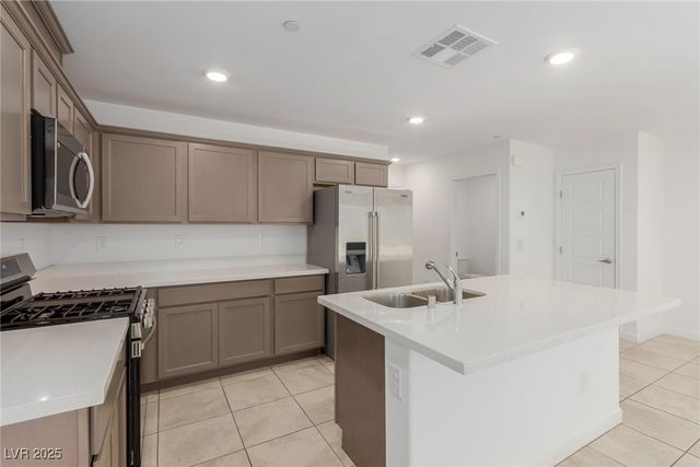 3501 Arcadian King Avenue, Las Vegas, NV 89106