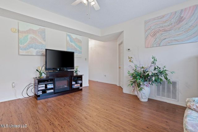 8122 Fairway Villa Drive, 22, Gautier, MS 39553