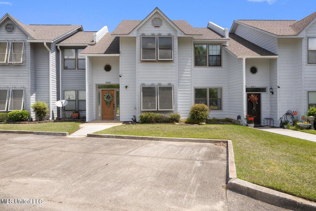8122 Fairway Villa Drive, 22, Gautier, MS 39553