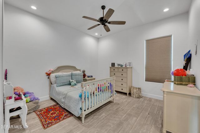 1042 Castillo Court, El Paso, TX 79932