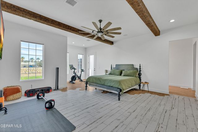 1042 Castillo Court, El Paso, TX 79932