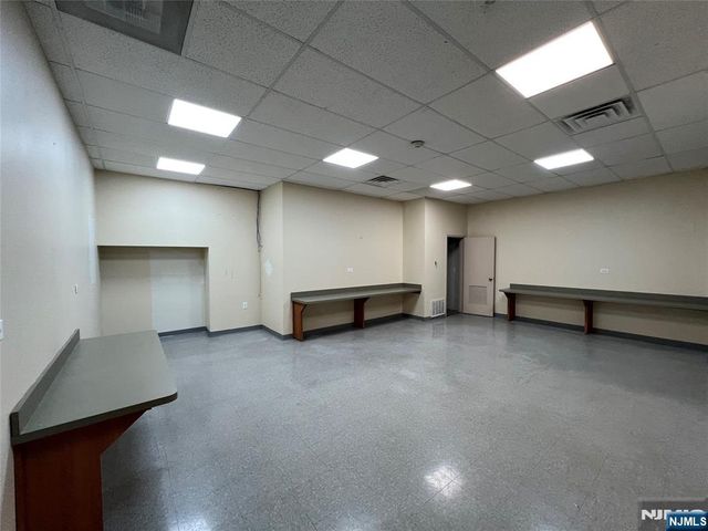 407 39th 304, Union City, NJ 07087