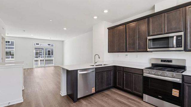 585 yosemite Way, Mundelein, IL 60060