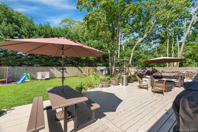 58 Reeves Road, Center Moriches, NY 11934