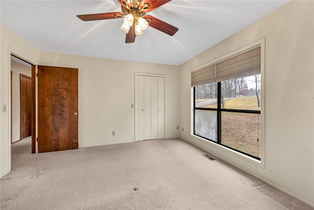 6 Fulwood Lane, Bella Vista, AR 72714