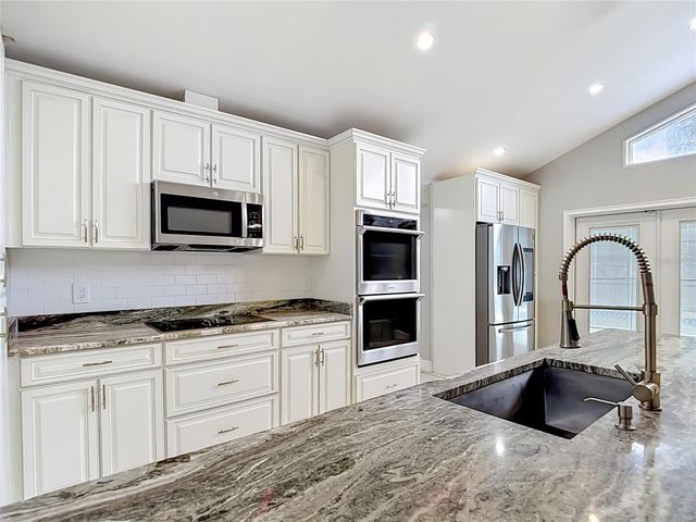 16206 FANTASIA DRIVE, Tampa, FL 33624