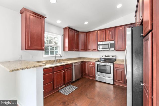 604 WOODFORD ST, Fredericksburg, VA 22401