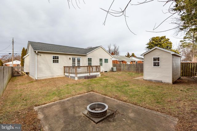 604 WOODFORD ST, Fredericksburg, VA 22401