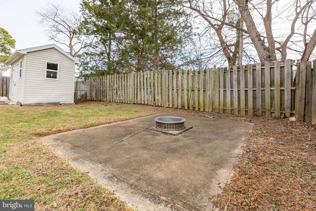 604 WOODFORD ST, Fredericksburg, VA 22401