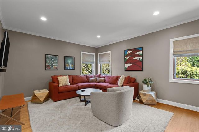5741 27TH ST NW, Washington, DC 20015