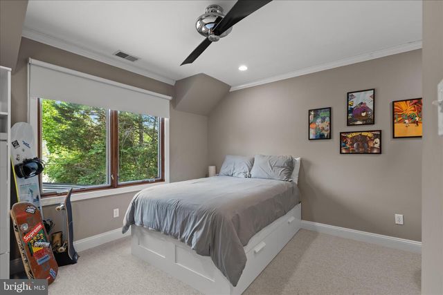5741 27TH ST NW, Washington, DC 20015
