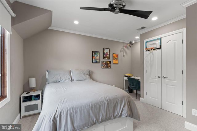 5741 27TH ST NW, Washington, DC 20015