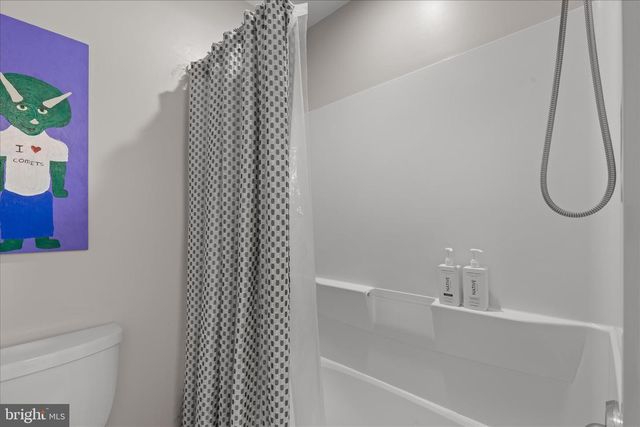 5741 27TH ST NW, Washington, DC 20015