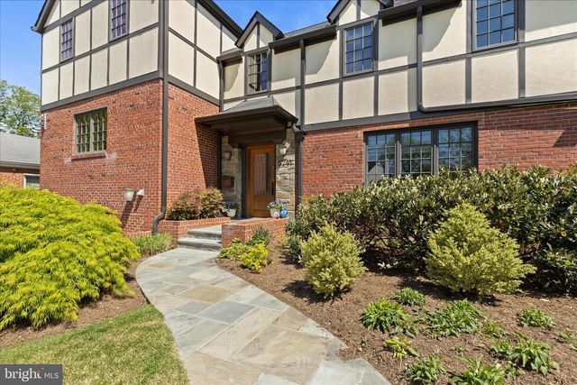 5741 27TH ST NW, Washington, DC 20015