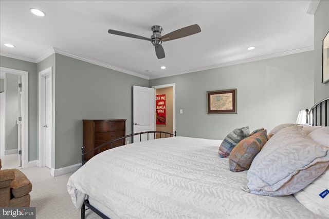 5741 27TH ST NW, Washington, DC 20015