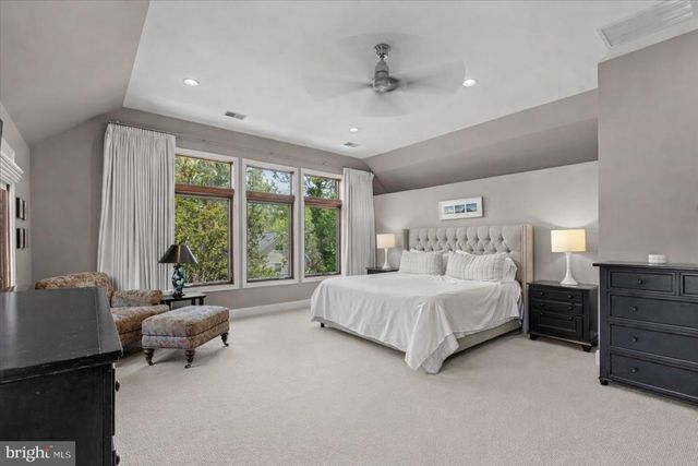5741 27TH ST NW, Washington, DC 20015